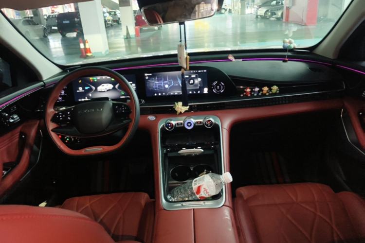 Used EXEED Stellar 2023 400T Four-Wheel Drive Premium Flying Fish Edition Center Console
