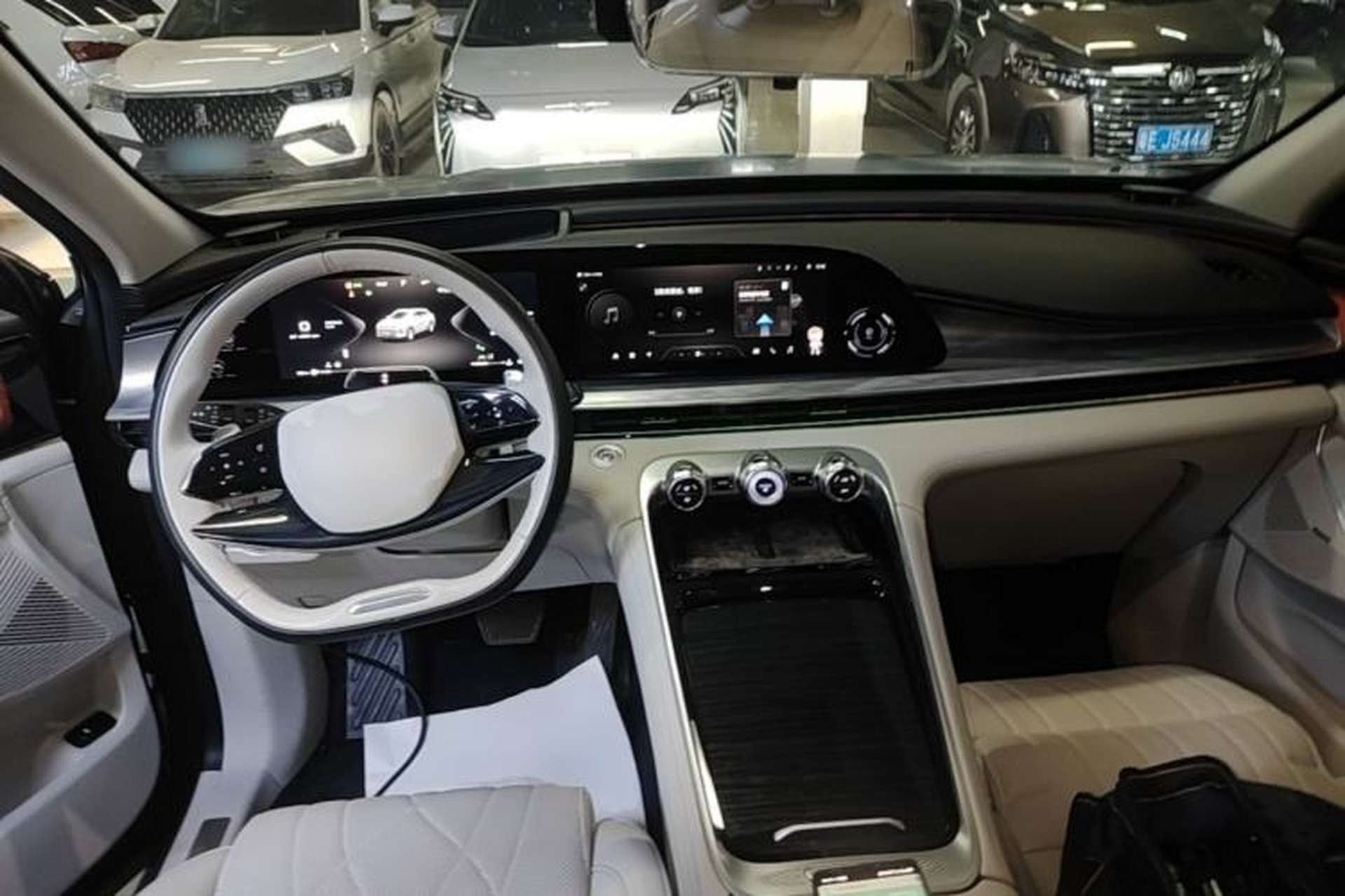 Used EXEED Stellar 2023 400T Four-Wheel Drive Luxury Edition Center Console