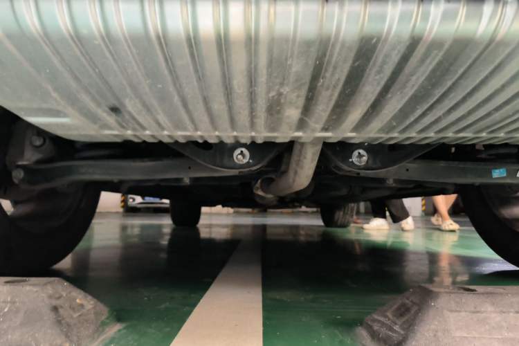 Used EXEED Stellar 2023 400T Two-Wheel Drive Comfort Edition Chassis Rear
