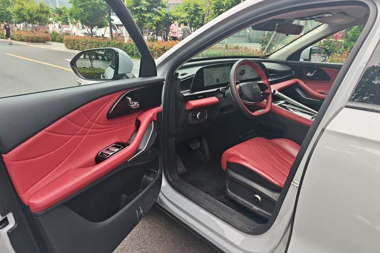 Used EXEED Stellar 2023 400T Four-Wheel Drive Enjoying the Flying Fish Edition Driver Seat