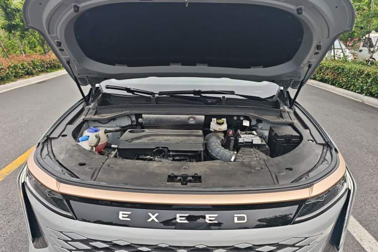 Used EXEED Stellar 2023 400T Four-Wheel Drive Enjoying the Flying Fish Edition Engine Bay