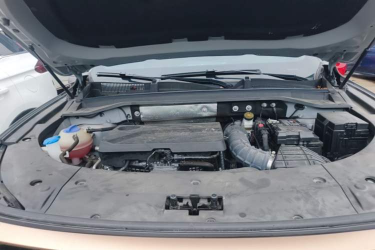 Used EXEED Stellar 2023 400T Two-Wheel Drive Comfort Edition Engine Bay
