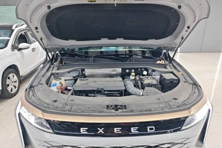 Used EXEED Stellar 2023 400T Two-Wheel Drive Comfort Edition Engine Bay
