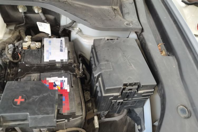 Used EXEED Stellar 2023 400T Four-Wheel Drive Deluxe Edition Engine Bay Left