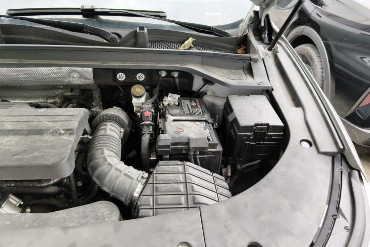 Used EXEED Stellar 2023 400T Two-Wheel Drive Comfort Edition Engine Bay Left