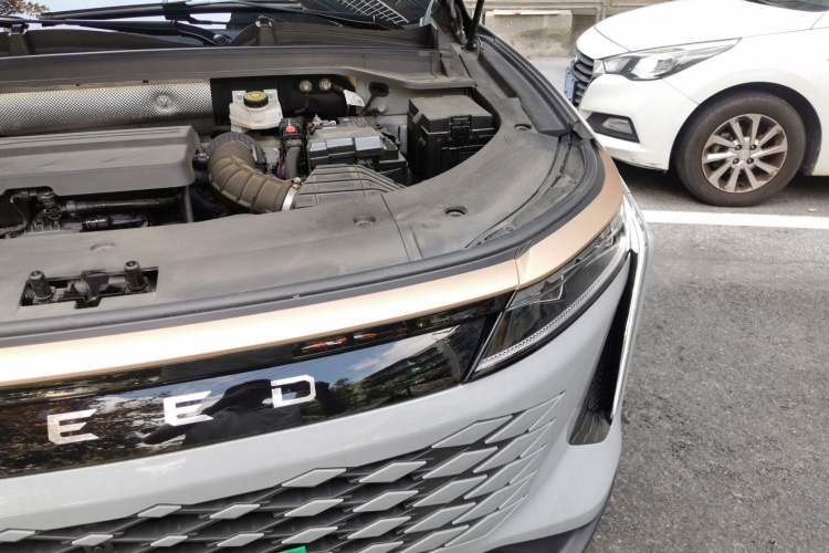 Used EXEED Stellar 2023 400T Four-Wheel Drive Premium Flying Fish Edition Engine Bay Left