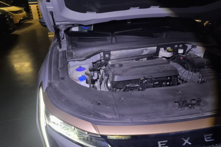 Used EXEED Stellar 2023 400T Four-Wheel Drive Deluxe Edition Engine Bay Right