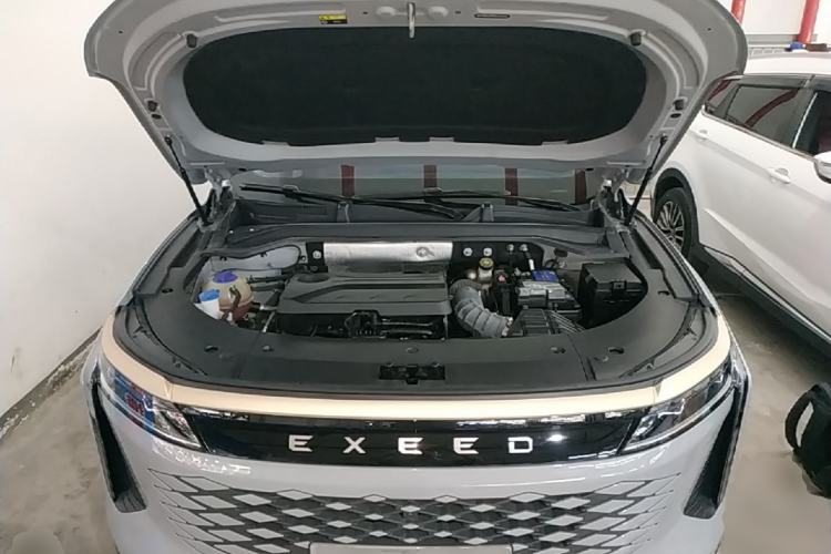 Used EXEED Stellar 2023 400T Two-Wheel Drive Comfort Edition Engine Bay