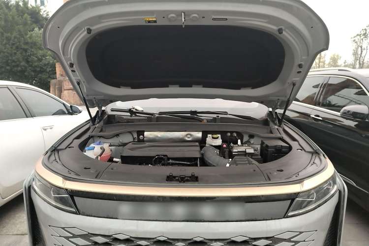 Used EXEED Stellar 2023 400T Four-Wheel Drive Deluxe Edition Engine Bay