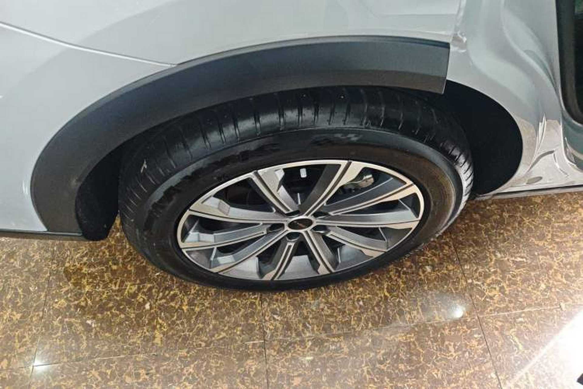 Used EXEED Stellar 2023 400T Two-Wheel Drive Comfort Edition Exterior 5