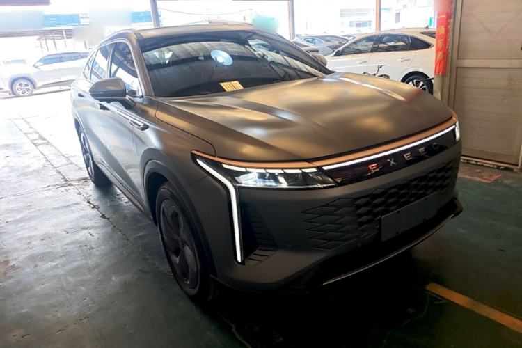 Used EXEED Stellar 2023 400T Two-Wheel Drive Luxury Edition Front Right 45 Deg