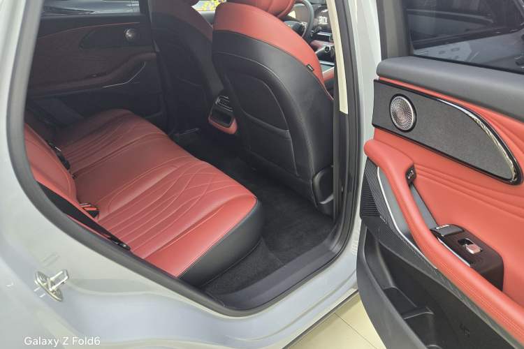 Used EXEED Stellar 2023 400T Two-Wheel Drive Comfort Edition Interior 10