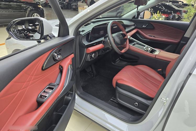 Used EXEED Stellar 2023 400T Two-Wheel Drive Comfort Edition Interior 4