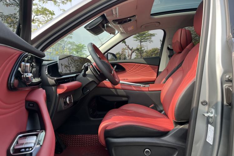 Used EXEED Stellar 2023 400T Two-Wheel Drive Luxury Edition Interior 5
