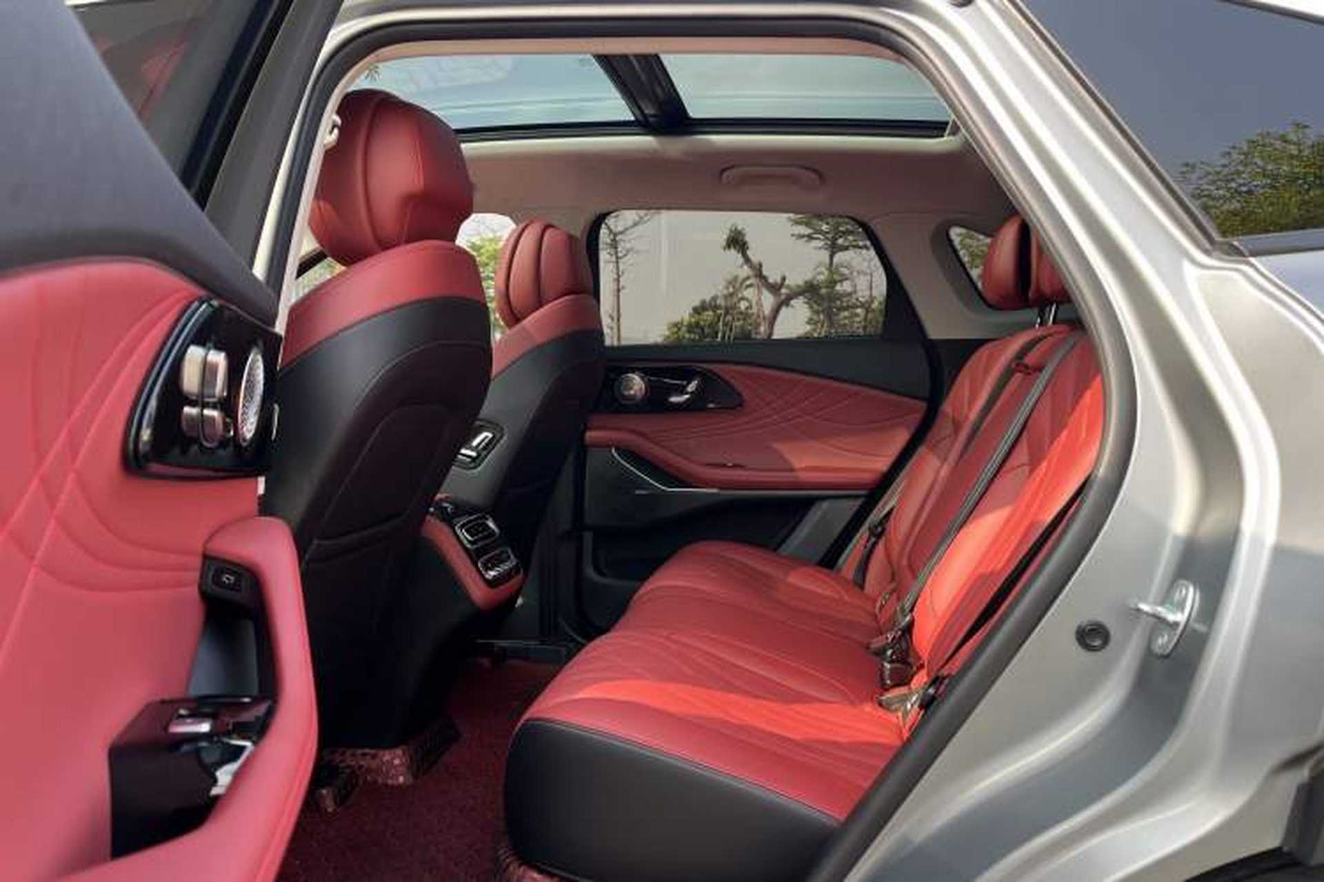 Used EXEED Stellar 2023 400T Two-Wheel Drive Luxury Edition Interior 6