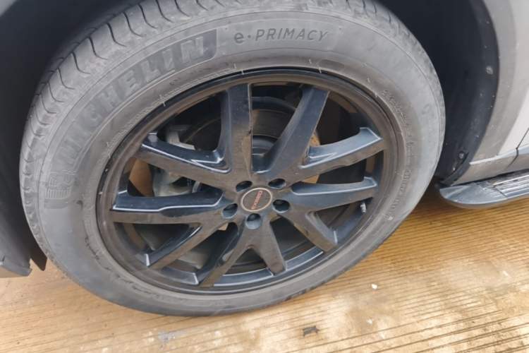 Used EXEED Stellar 2023 400T Two-Wheel Drive Comfort Edition Left Front Wheel Hub