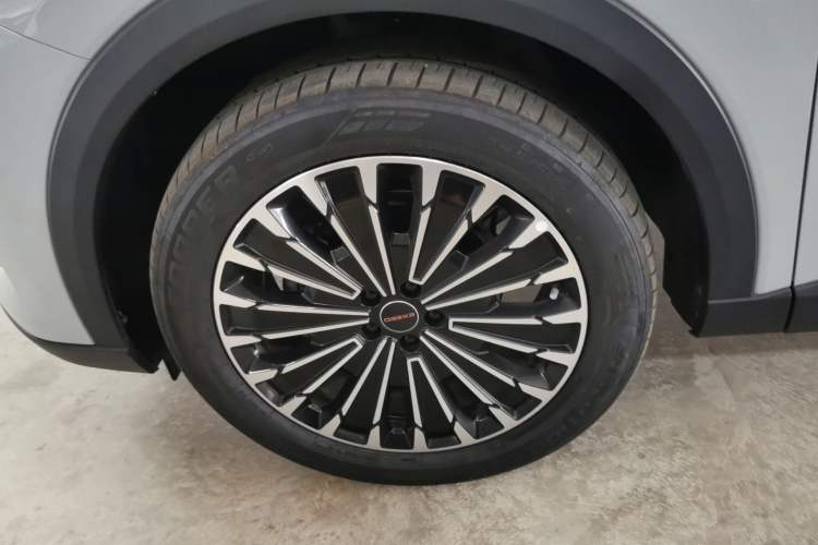 Used EXEED Stellar 2023 400T Two-Wheel Drive Comfort Flyfish Edition Left Front Wheel Hub