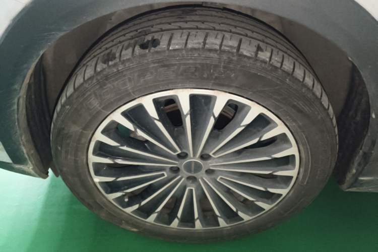 Used EXEED Stellar 2023 400T Four-Wheel Drive Premium Flying Fish Edition Left Front Wheel Hub