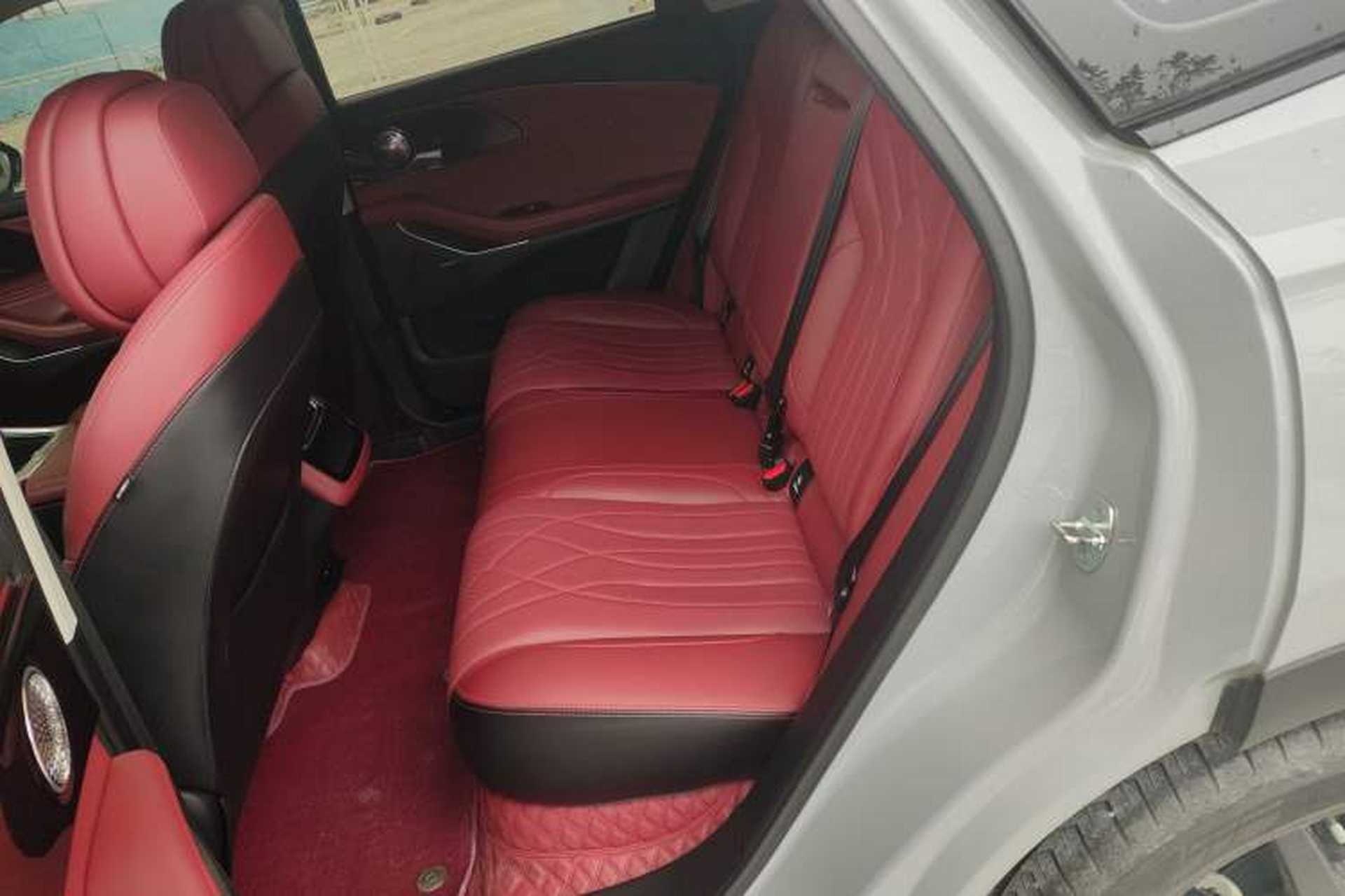 Used EXEED Stellar 2023 400T Two-Wheel Drive Comfort Edition Left Rear Seat