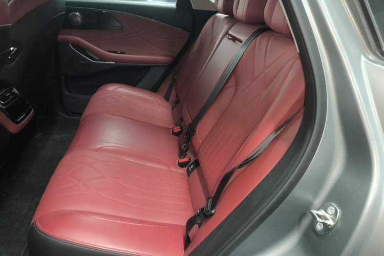 Used EXEED Stellar 2023 400T Two-Wheel Drive Comfort Flyfish Edition Left Rear Seat