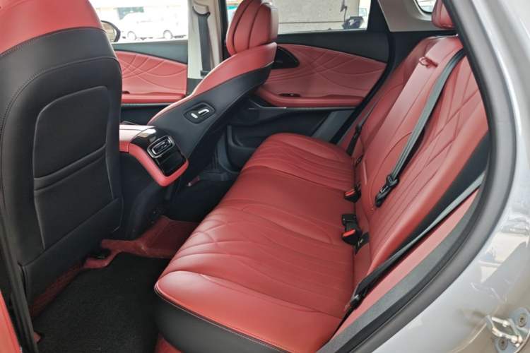 Used EXEED Stellar 2023 400T Four-Wheel Drive Deluxe Edition Left Rear Seat