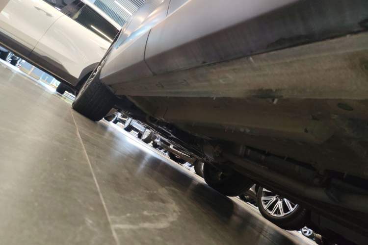 Used EXEED Stellar 2023 400T Four-Wheel Drive Premium Flying Fish Edition Left Side Sill