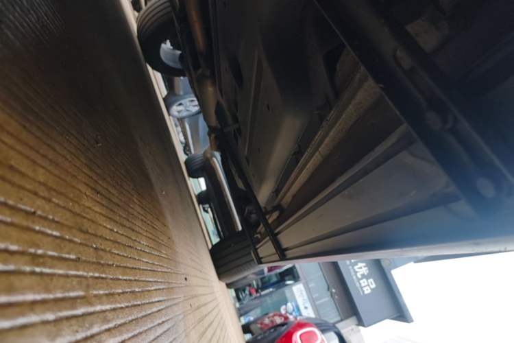 Used EXEED Stellar 2023 400T Two-Wheel Drive Comfort Edition Left Side Sill