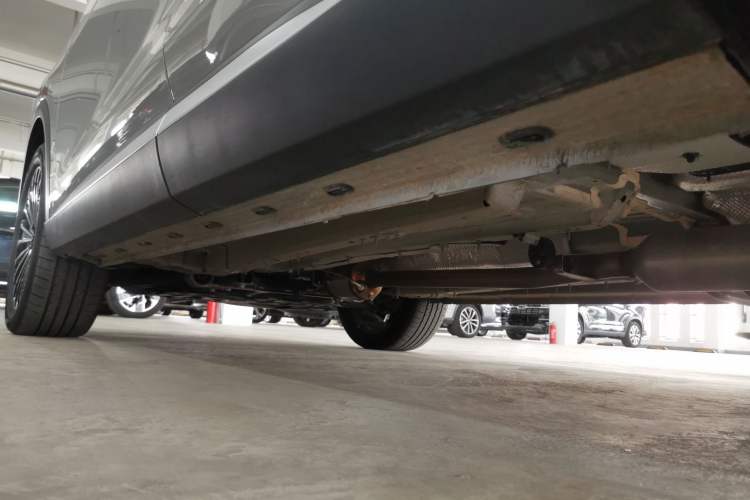 Used EXEED Stellar 2023 400T Two-Wheel Drive Comfort Flyfish Edition Left Side Sill