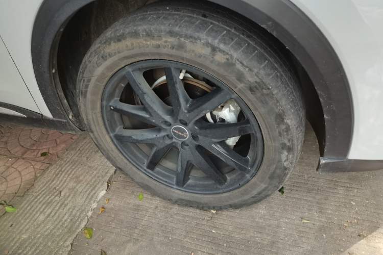 Used EXEED Stellar 2023 400T Four-Wheel Drive Deluxe Edition Right Front Wheel Hub