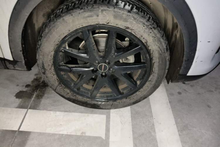 Used EXEED Stellar 2023 400T Four-Wheel Drive Deluxe Edition Right Front Wheel Hub