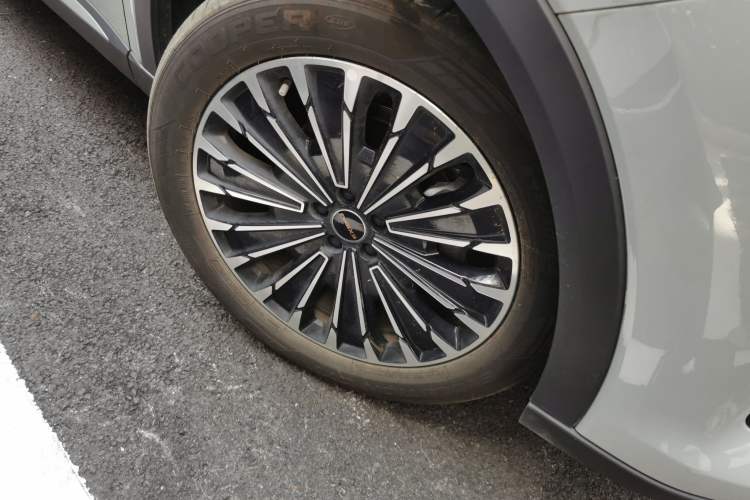 Used EXEED Stellar 2023 400T Four-Wheel Drive Premium Flying Fish Edition Right Front Wheel Hub
