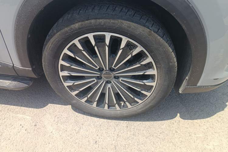 Used EXEED Stellar 2023 400T Four-Wheel Drive Premium Flying Fish Edition Right Front Wheel Hub