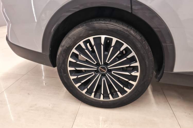 Used EXEED Stellar 2023 400T Two-Wheel Drive Comfort Edition Right Rear Wheel Hub