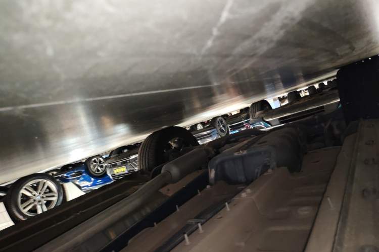 Used EXEED Stellar 2023 400T Four-Wheel Drive Premium Flying Fish Edition Right Side Sill