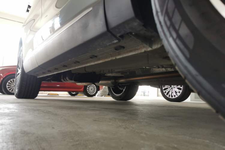 Used EXEED Stellar 2023 400T Two-Wheel Drive Comfort Flyfish Edition Right Side Sill