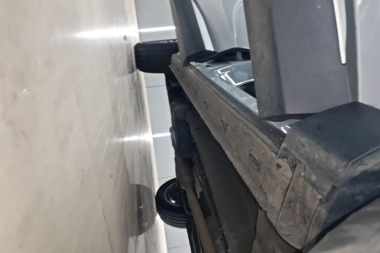 Used EXEED Stellar 2023 400T Two-Wheel Drive Comfort Edition Right Side Sill