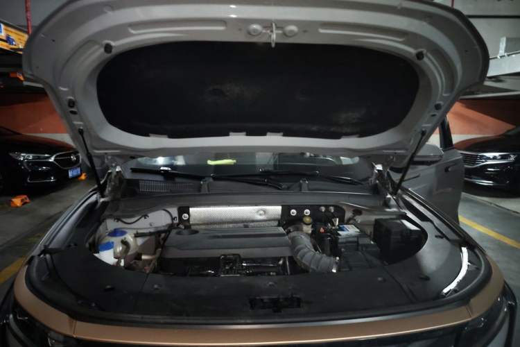 Used EXEED Stellar 2023 400T Two-Wheel Drive Comfort Edition Engine Bay