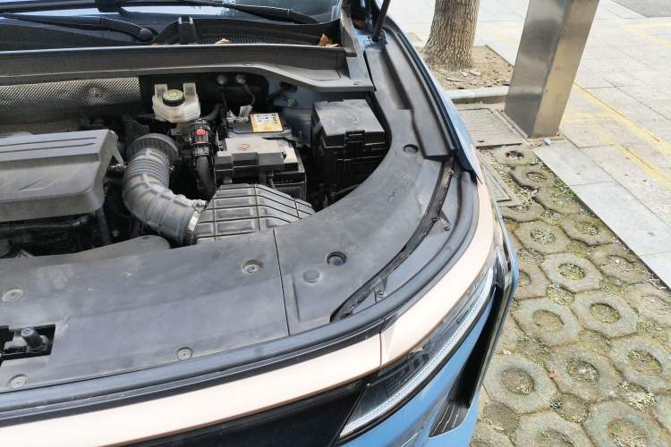 Used EXEED Stellar 2023 400T Four-Wheel Drive Luxury Edition Engine Bay Left