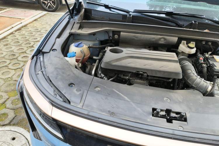Used EXEED Stellar 2023 400T Four-Wheel Drive Luxury Edition Engine Bay Right