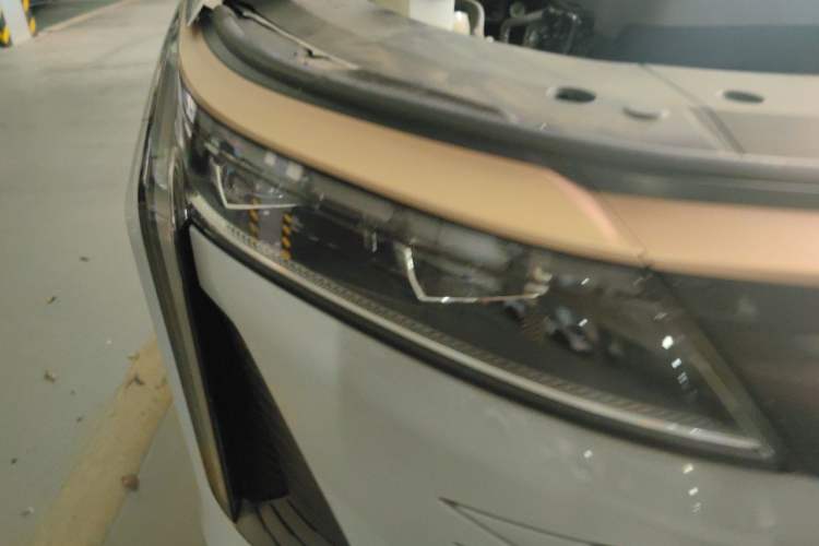 Used EXEED Stellar 2023 400T Two-Wheel Drive Comfort Flyfish Edition Right Front Headlight