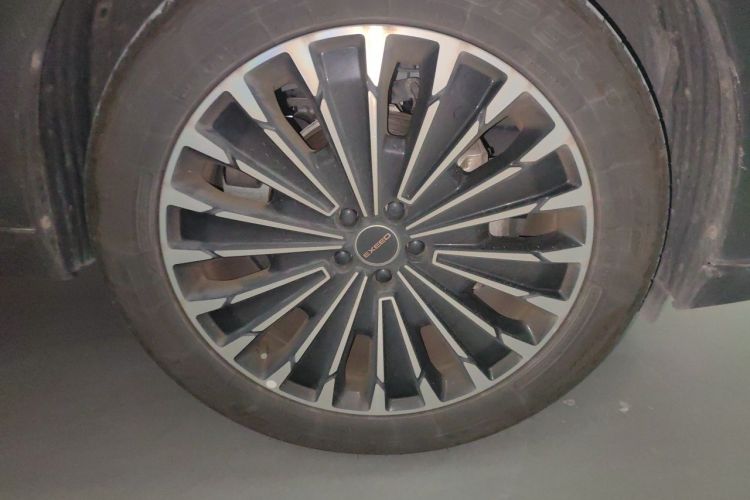 Used EXEED Stellar 2023 400T Two-Wheel Drive Comfort Flyfish Edition Right Front Wheel Hub
