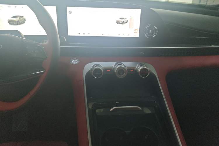 Used EXEED Stellar 2023 400T Four-Wheel Drive Premium Flying Fish Edition Audio And AC Panel