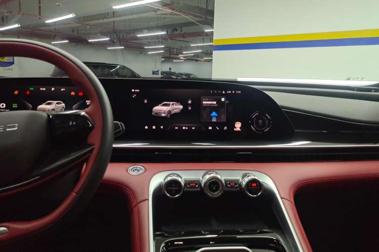 Used EXEED Stellar 2023 400T Two-Wheel Drive Comfort Edition Audio And AC Panel