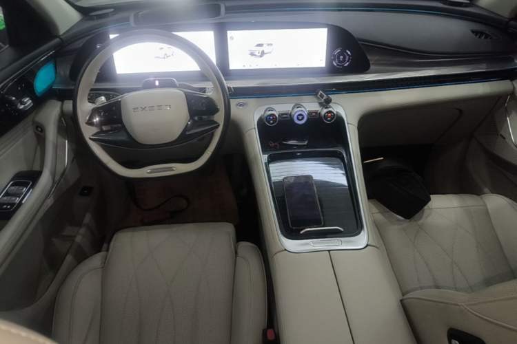 Used EXEED Stellar 2023 400T Four-Wheel Drive Luxury Edition Center Console