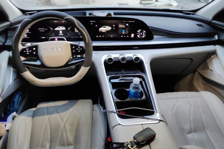 Used EXEED Stellar 2023 400T Four-Wheel Drive Luxury Edition Center Console