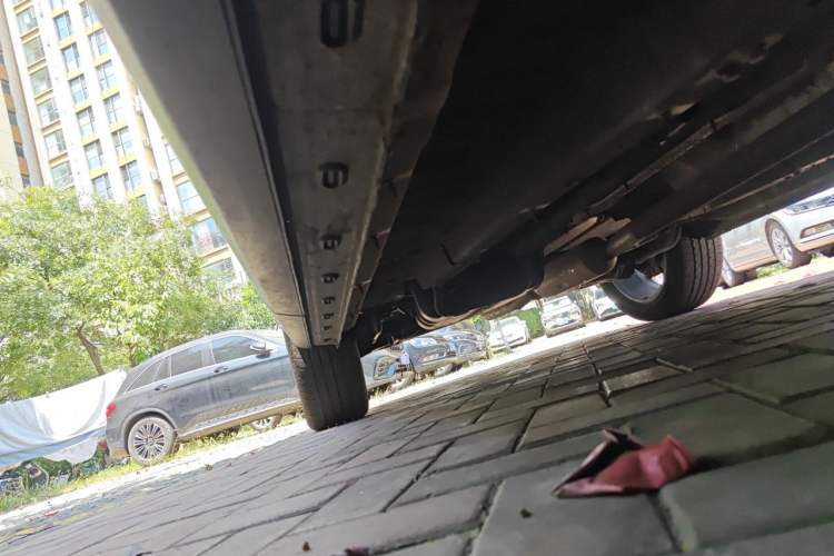 Used EXEED Stellar 2023 400T Two-Wheel Drive Comfort Edition Chassis Front Right
