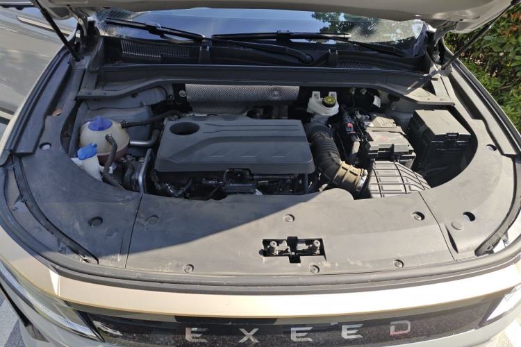 Used EXEED Stellar 2023 400T Four-Wheel Drive Enjoying the Flying Fish Edition Engine Bay
