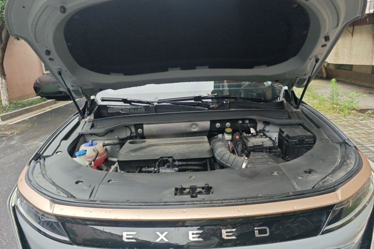 Used EXEED Stellar 2023 400T Two-Wheel Drive Comfort Edition Engine Bay