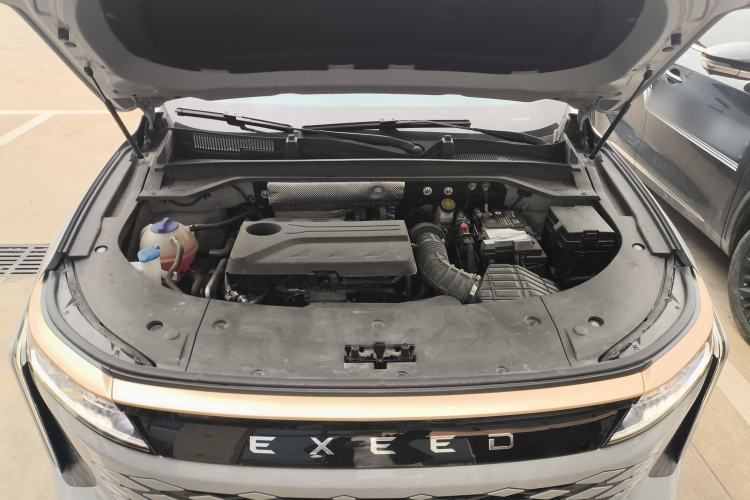 Used EXEED Stellar 2023 400T Two-Wheel Drive Comfort Flyfish Edition Engine Bay