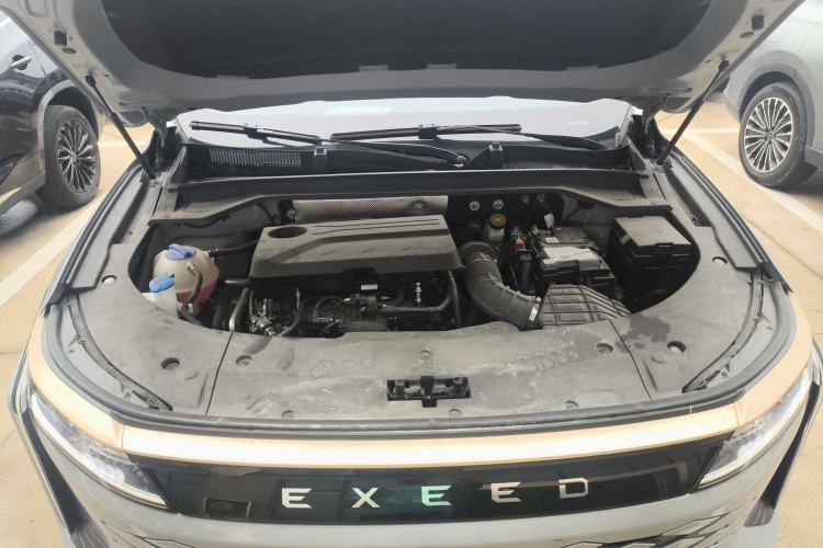 Used EXEED Stellar 2023 400T Two-Wheel Drive Comfort Flyfish Edition Engine Bay
